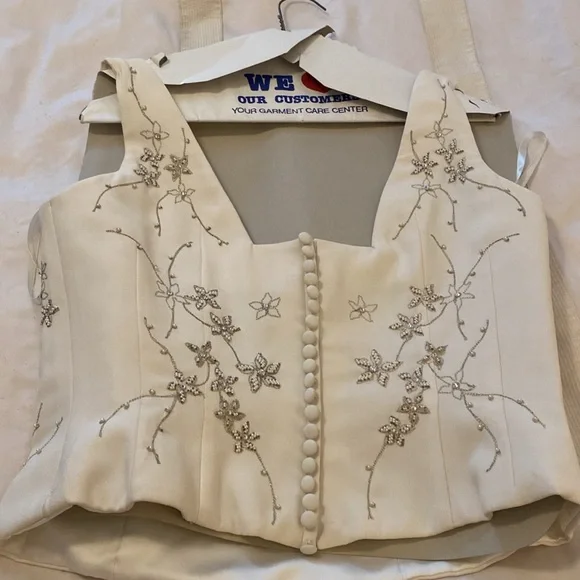 Anjolique Beaded Off-White Wedding Outfit Top - Picture 3 of 9